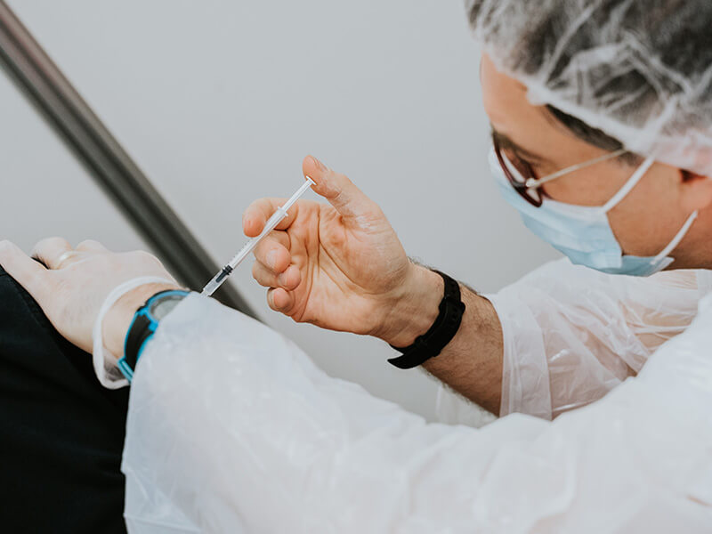 L'Intelligence Artificielle pour la Conception de Prothèses Intelligentes et la Réhabilitation : Une Révolution Technologique au Service de la Santé